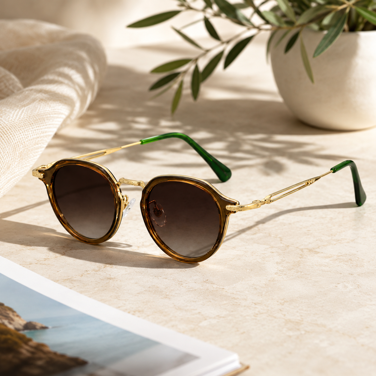 Lunettes de Soleil Rondes Vintage Rétro Homme Femme – Monture Métal Doré & Écaille, Verres Dégradés Marron Protection UV400, Style Steampunk Années 70, Branches Fines avec Embouts Verts